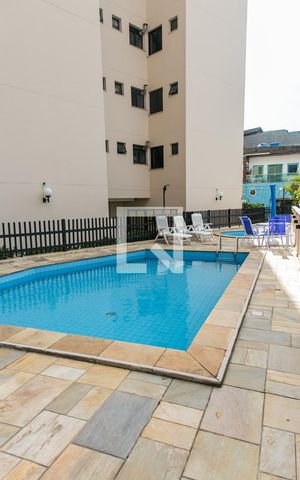 Apartamento à venda com 68m², 3 quartos e 2 vagas Apartamento à venda com 68m², 3 quartos e 2 vagasÁrea comum - Piscina