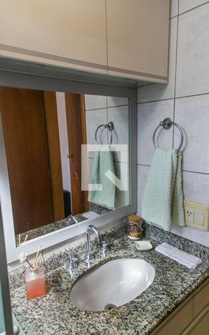 Apartamento à venda com 68m², 3 quartos e 2 vagas Apartamento à venda com 68m², 3 quartos e 2 vagasBanheiro