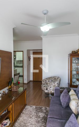 Apartamento à venda com 68m², 3 quartos e 2 vagas Apartamento à venda com 68m², 3 quartos e 2 vagasSala