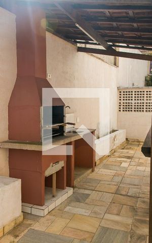 Apartamento à venda com 68m², 3 quartos e 2 vagas Apartamento à venda com 68m², 3 quartos e 2 vagasÁrea comum - Churrasqueira