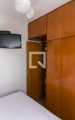 Apartamento à venda com 68m², 3 quartos e 2 vagas Apartamento à venda com 68m², 3 quartos e 2 vagasSuíte