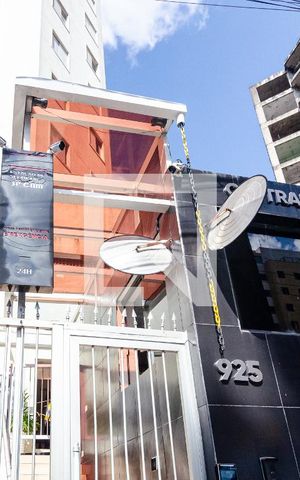 Apartamento para alugar com 78m², 3 quartos e 1 vaga Apartamento para alugar com 78m², 3 quartos e 1 vagaFachada