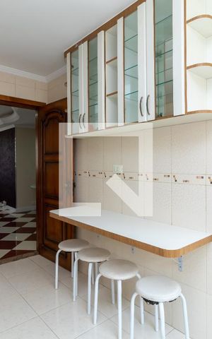 Apartamento à venda com 90m², 3 quartos e 2 vagas Apartamento à venda com 90m², 3 quartos e 2 vagasCozinha