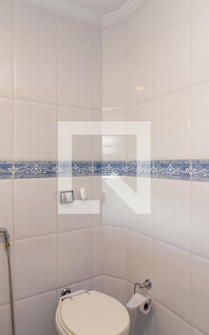 Apartamento à venda com 90m², 3 quartos e 2 vagas Apartamento à venda com 90m², 3 quartos e 2 vagasBanheiro 2