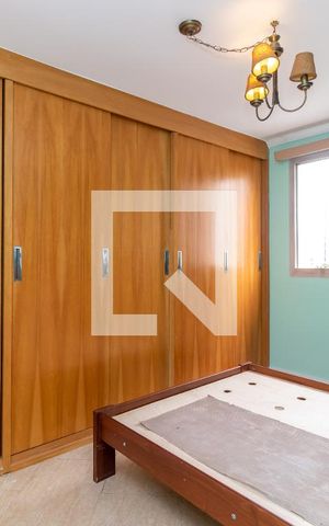 Apartamento à venda com 90m², 3 quartos e 2 vagas Apartamento à venda com 90m², 3 quartos e 2 vagasSuíte