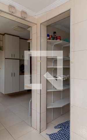 Apartamento à venda com 90m², 3 quartos e 2 vagas Apartamento à venda com 90m², 3 quartos e 2 vagasÁrea de Serviço