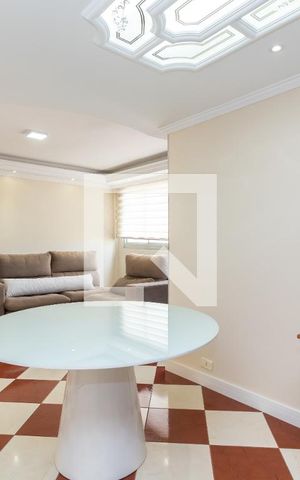 Apartamento à venda com 90m², 3 quartos e 2 vagas Apartamento à venda com 90m², 3 quartos e 2 vagasSala de Jantar