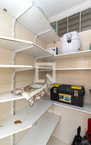 Apartamento à venda com 90m², 3 quartos e 2 vagas Apartamento à venda com 90m², 3 quartos e 2 vagasDespensa