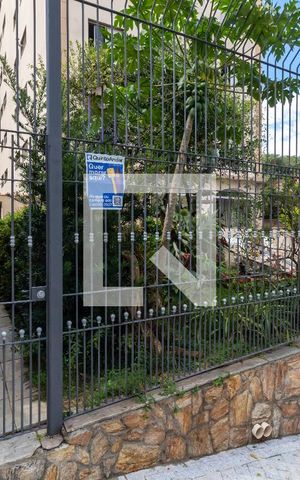 Apartamento à venda com 90m², 3 quartos e 2 vagas Apartamento à venda com 90m², 3 quartos e 2 vagasFachada do Condomínio