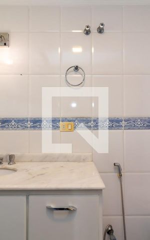 Apartamento à venda com 90m², 3 quartos e 2 vagas Apartamento à venda com 90m², 3 quartos e 2 vagasBanheiro 2