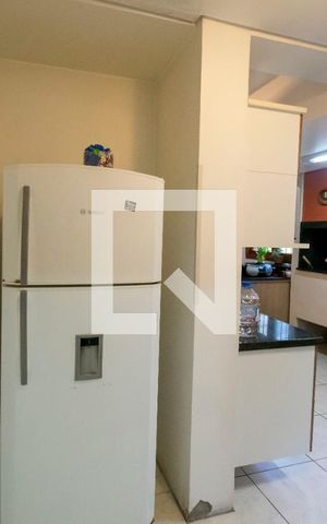 Casa de condomínio à venda com 284m², 5 quartos e 4 vagas Casa de condomínio à venda com 284m², 5 quartos e 4 vagasCozinha