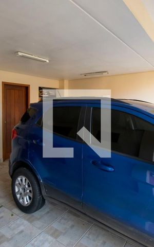 Casa de condomínio à venda com 284m², 5 quartos e 4 vagas Casa de condomínio à venda com 284m², 5 quartos e 4 vagasGaragem