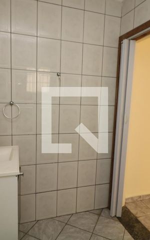Casa para alugar com 80m², 2 quartos e sem vagaBanheiro Social