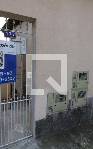Casa para alugar com 80m², 2 quartos e sem vagaFachada