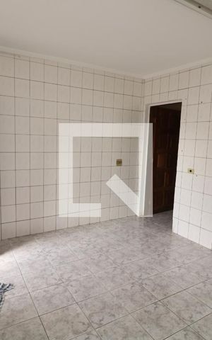 Casa para alugar com 80m², 2 quartos e sem vagaCozinha
