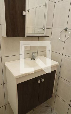 Casa para alugar com 80m², 2 quartos e sem vagaBanheiro Social