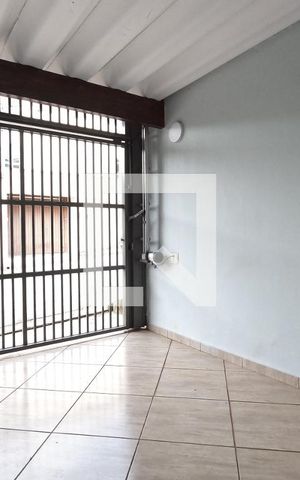 Casa à venda com 87m², 2 quartos e 2 vagasGaragem