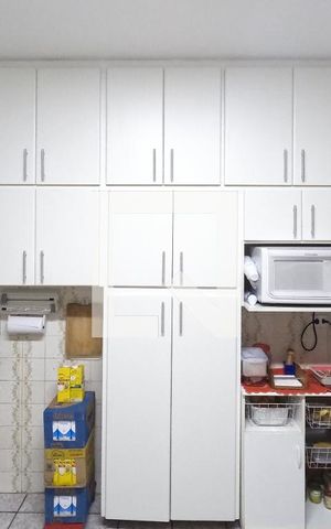 Casa à venda com 87m², 2 quartos e 2 vagasCozinha