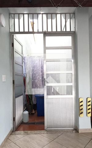 Casa à venda com 87m², 2 quartos e 2 vagasÁrea Externa