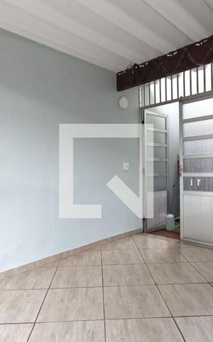 Casa à venda com 87m², 2 quartos e 2 vagasGaragem