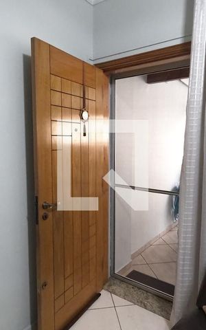 Casa à venda com 87m², 2 quartos e 2 vagasSala