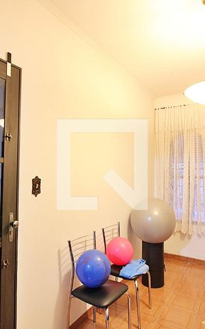 Casa à venda com 226m², 4 quartos e 4 vagasSala 2