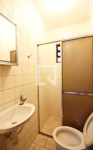 Casa à venda com 226m², 4 quartos e 4 vagasBanheiro da Edicula