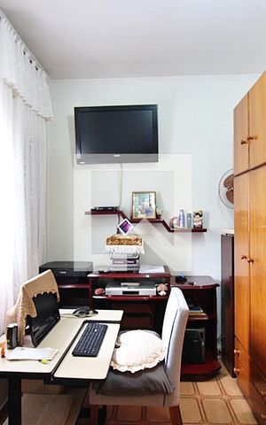Casa à venda com 226m², 4 quartos e 4 vagasQuarto 2