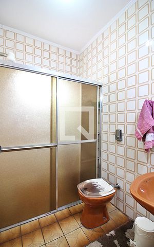 Casa à venda com 226m², 4 quartos e 4 vagasBanheiro Social 2
