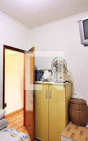 Casa à venda com 226m², 4 quartos e 4 vagasQuarto 3