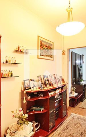 Casa à venda com 226m², 4 quartos e 4 vagasSala 2