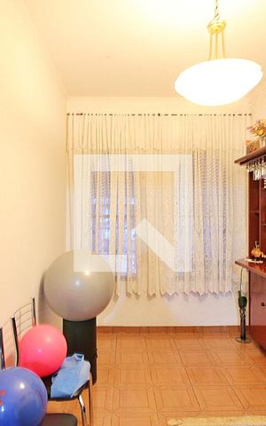 Casa à venda com 226m², 4 quartos e 4 vagasSala 2