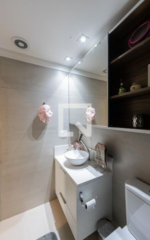 Apartamento para alugar com 89m², 2 quartos e 2 vagasBanheiro Social