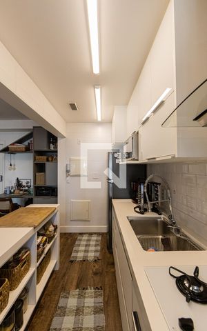 Apartamento para alugar com 89m², 2 quartos e 2 vagasCozinha