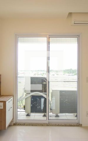 Apartamento à venda com 80m², 2 quartos e 1 vaga Apartamento à venda com 80m², 2 quartos e 1 vagaSuíte