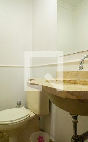 Apartamento à venda com 120m², 3 quartos e 2 vagas Apartamento à venda com 120m², 3 quartos e 2 vagasLavabo