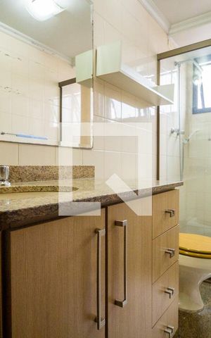 Apartamento à venda com 120m², 3 quartos e 2 vagas Apartamento à venda com 120m², 3 quartos e 2 vagasBanheiro