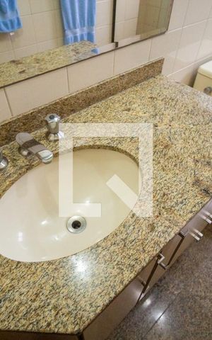 Apartamento à venda com 120m², 3 quartos e 2 vagas Apartamento à venda com 120m², 3 quartos e 2 vagasBanheiro