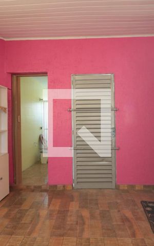 Casa para alugar com 150m², 2 quartos e 3 vagasQuarto 2