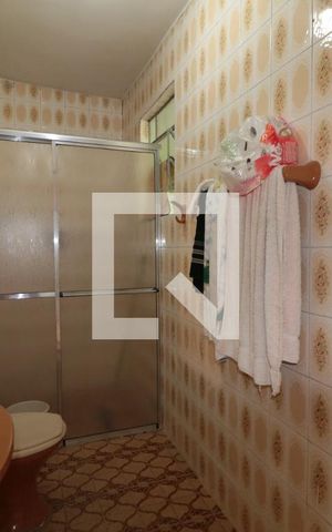 Casa para alugar com 150m², 2 quartos e 3 vagasBanheiro2