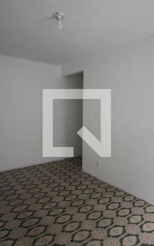 Casa para alugar com 94m², 2 quartos e sem vagaSala