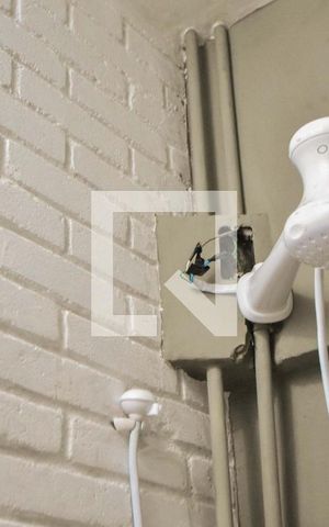 Casa à venda com 90m², 3 quartos e 1 vagaBanheiro 02