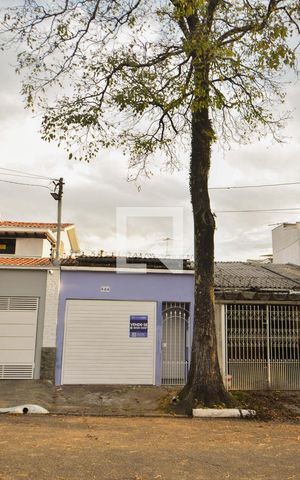 Casa à venda com 90m², 3 quartos e 1 vagaCasa