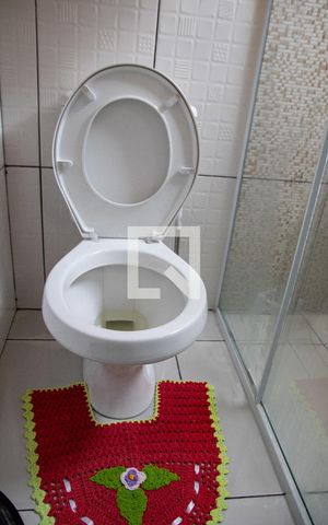 Casa à venda com 400m², 4 quartos e 2 vagas Casa à venda com 400m², 4 quartos e 2 vagasBanheiro do Quarto 4