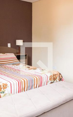 Casa à venda com 400m², 4 quartos e 2 vagas Casa à venda com 400m², 4 quartos e 2 vagasQuarto 4