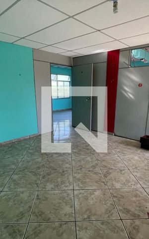 Casa de condomínio para alugar com 290m², 4 quartos e 2 vagas Casa de condomínio para alugar com 290m², 4 quartos e 2 vagasQuarto 3 - 3º andar