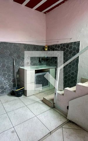 Casa de condomínio para alugar com 290m², 4 quartos e 2 vagas Casa de condomínio para alugar com 290m², 4 quartos e 2 vagasÁrea de Serviço