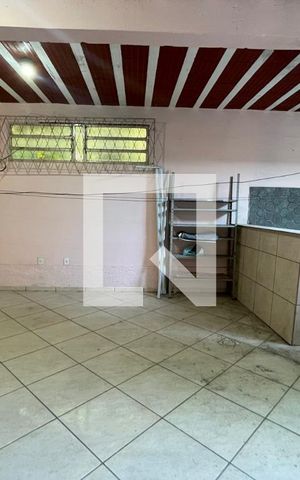 Casa de condomínio para alugar com 290m², 4 quartos e 2 vagas Casa de condomínio para alugar com 290m², 4 quartos e 2 vagasÁrea de Serviço
