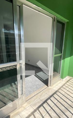 Casa de condomínio para alugar com 290m², 4 quartos e 2 vagas Casa de condomínio para alugar com 290m², 4 quartos e 2 vagasVaranda da Suíte