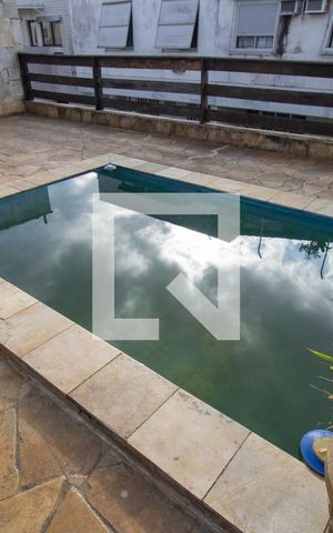 Apartamento à venda com 365m², 5 quartos e 2 vagas Apartamento à venda com 365m², 5 quartos e 2 vagasPiscina